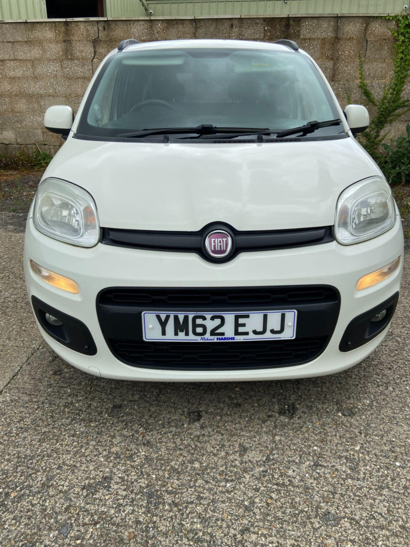 2013 Fiat Panda 0.9 Twinair Lounge in White — image 1