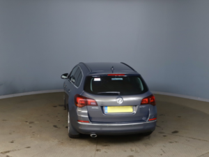 2014 Vauxhall Astra 2.0 Cdti Sri in Grey — image 6