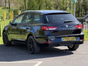 2019 SEAT Leon 1.6 Tdi Se Dynamic in Black — image 4