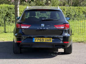 2019 SEAT Leon 1.6 Tdi Se Dynamic in Black — image 5