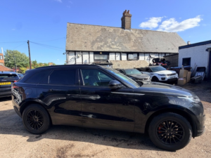 2017 Land Rover Range Rover Velar Core in Black — image 4