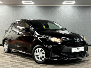 2023 Toyota Yaris 1.0 Vvt-I Automatic Euro 6 (s/s) 5dr in Black — image 3