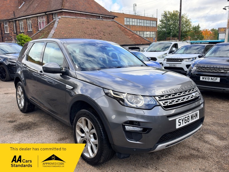 2018 Land Rover Discovery Sport Td4 Hse in Grey — image 1