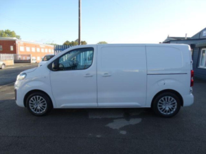 2023 Vauxhall Vivaro 1.5 Turbo D 2700 Pro L1 H1 Euro 6 (s/s) 6dr in White — image 5