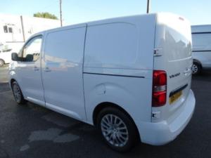2023 Vauxhall Vivaro 1.5 Turbo D 2700 Pro L1 H1 Euro 6 (s/s) 6dr in White — image 6