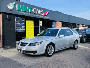 2009 Saab 9-5 2.3 T Turbo Edition in Silver — image 4