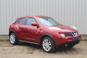 2011 Nissan Juke 1.6 Acenta Premium in Red — image 4