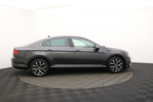 2022 Volkswagen Passat 1.4 Tsi 13kwh Gte Saloon 4dr Petrol Plug-In Hybrid DSG Euro 6 (s/s) (218 Ps) in Grey — image 2