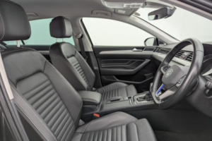 2022 Volkswagen Passat 1.4 Tsi 13kwh Gte Saloon 4dr Petrol Plug-In Hybrid DSG Euro 6 (s/s) (218 Ps) in Grey — image 3
