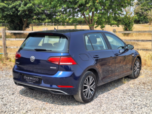 2018 Volkswagen Golf 1.5 Tsi Evo Se Nav in Blue — image 3