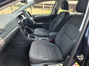 2018 Volkswagen Golf 1.5 Tsi Evo Se Nav in Blue — image 4