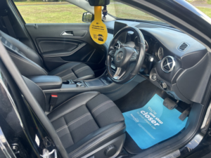 2019 Mercedes-Benz Gla 1.6 Gla180 Urban Edition in Black — image 5