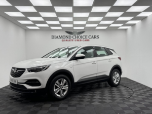 2018 Vauxhall Grandland X 1.6 Turbo D Blueinjection Se in White — image 3