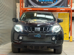 2016 Mitsubishi L200 2.4 Di-D Dc Barbarian 4WD Euro 6 4dr in Black — image 5