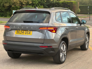 2024 Skoda Karoq 2.0 Tdi Se Drive DSG Euro 6 (s/s) 5dr in Grey — image 5