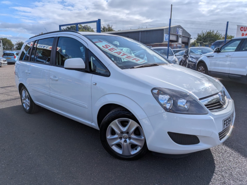 2014 Vauxhall Zafira 1.8 16v Exclusiv 7 Seater in White — image 1