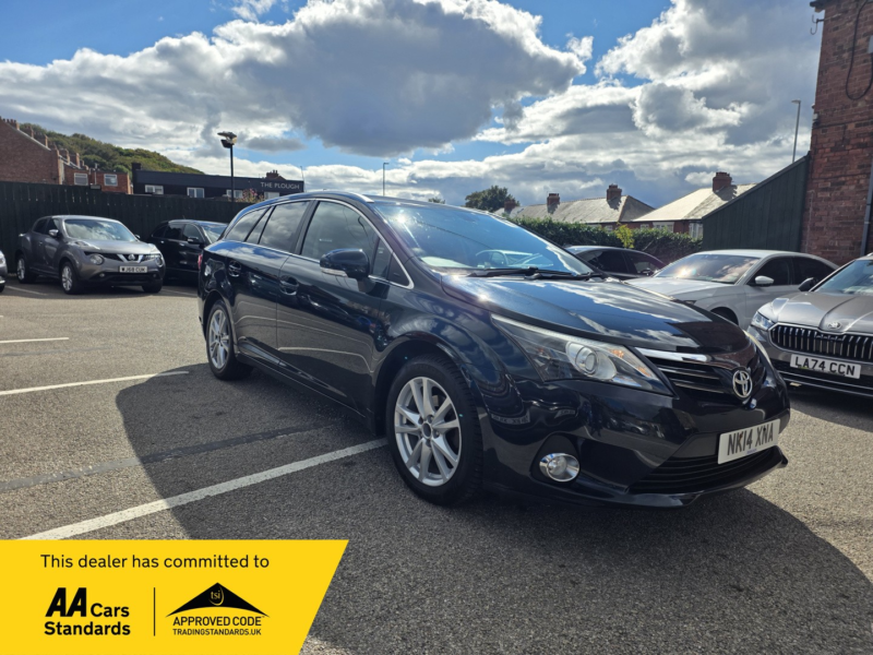 2014 Toyota Avensis 2.0 D-4d Icon in Grey — image 1