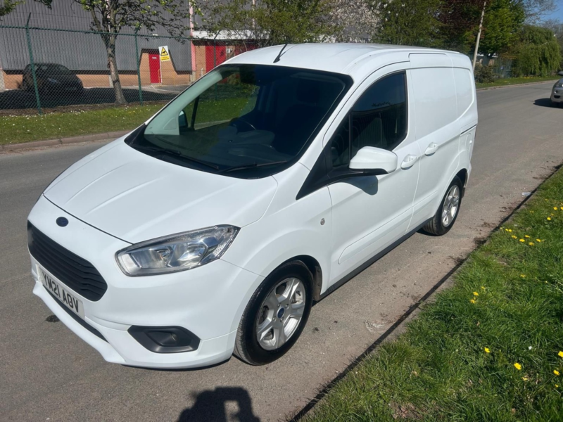 2021 Ford Transit Courier 1.0 Transit Courier Limited Van 1.0l Ecoboost 100ps Fwd 6 Speed Manual in White — image 1