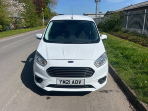 2021 Ford Transit Courier 1.0 Transit Courier Limited Van 1.0l Ecoboost 100ps Fwd 6 Speed Manual in White — image 4