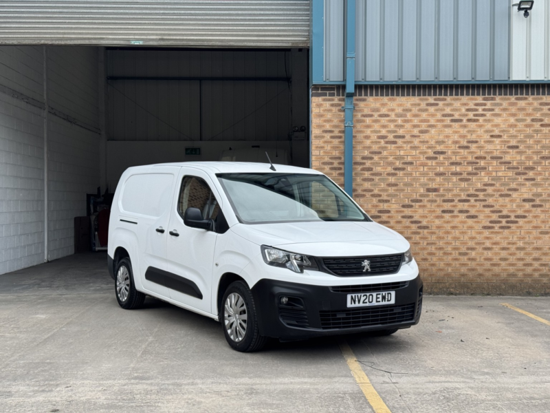 2020 Peugeot Partner 1.5 Bluehdi 950 Professional Long Crew Van Lwb Euro 6 (s/s) in White — image 1