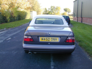 1994 Mercedes-Benz 320 Ref 8843 - Mercedes Benz W124 E320 Sportline Convertible (rhd - Uk Car) in Bronze — image 5