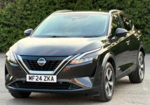 2024 Nissan Qashqai 1.5 H E-Power N-Connecta Auto Euro 6 (s/s) 5dr in Black — image 3