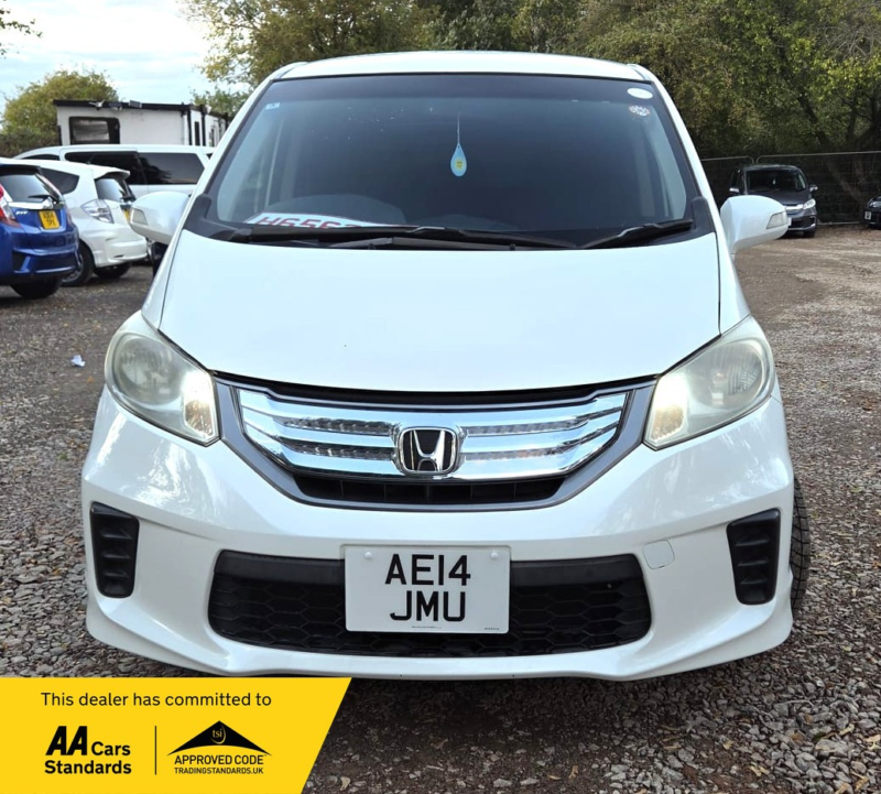 2014 Honda Freed 1.5l Hybrid-Automatic-7 Seats Family Car-Ulez/caz Pass-Free 15months Warranty & 12months Aa Breakdown in White — image 1