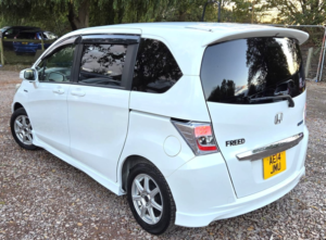 2014 Honda Freed 1.5l Hybrid-Automatic-7 Seats Family Car-Ulez/caz Pass-Free 15months Warranty & 12months Aa Breakdown in White — image 6