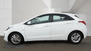 2013 Hyundai I30 1.6 Active Auto Euro 5 5dr in White — image 5