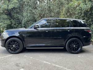2016 Land Rover Range Rover Sport 5.0 V8 Svr in Black — image 5