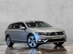 2017 Volkswagen Passat 2.0 Tdi Bluemotion Tech Alltrack DSG 4motion Euro 6 (s/s) 5dr in Silver — image 4