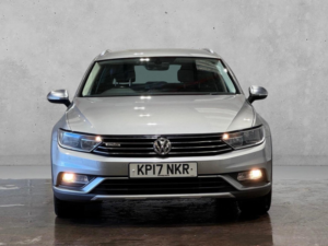 2017 Volkswagen Passat 2.0 Tdi Bluemotion Tech Alltrack DSG 4motion Euro 6 (s/s) 5dr in Silver — image 5