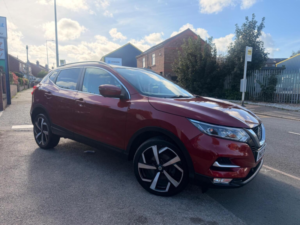 2019 Nissan Qashqai 1.7 Dci Tekna CVT 4WD Euro 6 (s/s) 5dr in Red — image 6