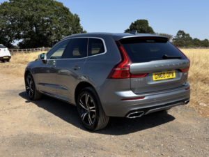 2018 Volvo Xc60 2.0 R-Design D4 AWD in Grey — image 3