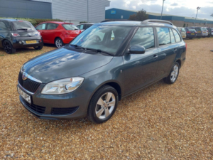 2014 Skoda Fabia 1.2 Tsi Se DSG Euro 5 5dr in Grey — image 3