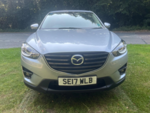 2017 Mazda Cx-5 2.2 Skyactiv-D Se-L Nav in Silver — image 3