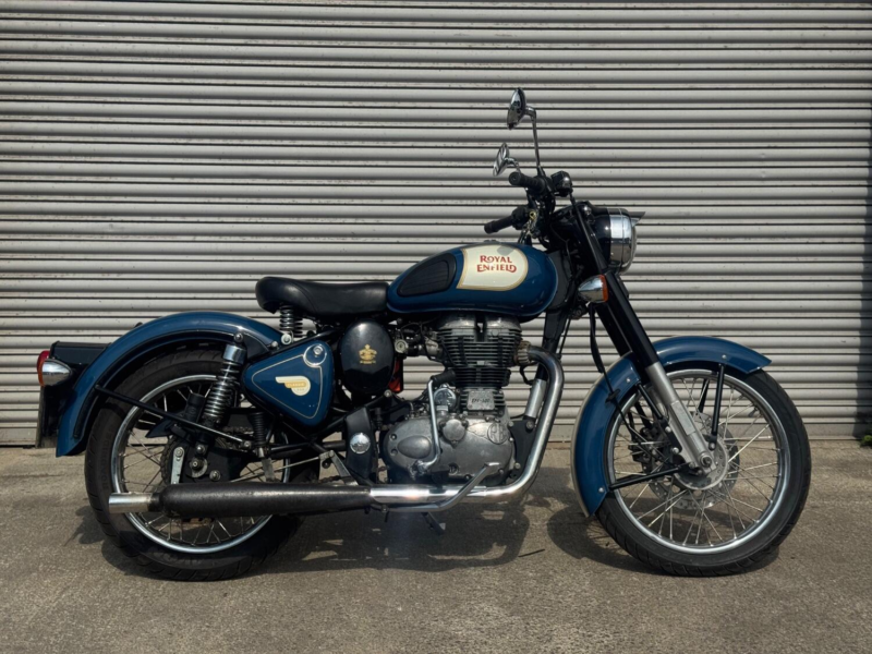 2016 Royal Enfield Bullet Classic in Blue — image 1