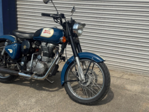 2016 Royal Enfield Bullet Classic in Blue — image 5