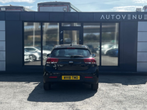 2018 Kia Rio 1.25 2 Hatchback 5dr Petrol Manual Euro 6 (s/s) (83 Bhp) in Black — image 5