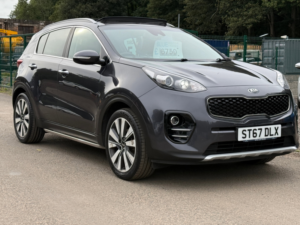 2017 Kia Sportage 1.7 Crdi 3 SUV 5dr Diesel Manual Euro 6 (s/s) (114 Bhp) in Silver — image 3