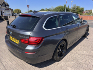 2016 BMW 5 Series 2.0 520d Se Touring in Grey — image 3