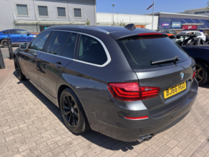 2016 BMW 5 Series 2.0 520d Se Touring in Grey — image 4