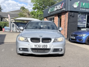 2011 BMW 3 Series 2.0 320d M Sport Touring in Silver — image 4