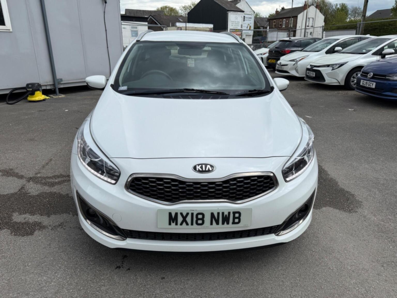 2024 Kia Ceed 1.6 Crdi 1 Sportswagon Euro 6 (s/s) 5dr in White — image 1