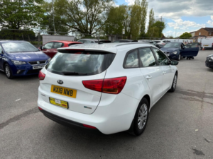 2024 Kia Ceed 1.6 Crdi 1 Sportswagon Euro 6 (s/s) 5dr in White — image 6
