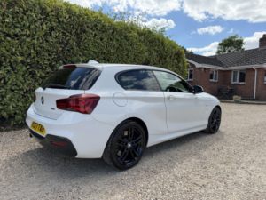 2017 BMW 1 Series 1.5 118i M Sport Shadow Edition 3-Door in White — image 3