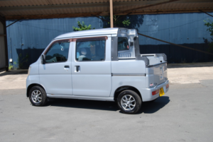 2010 Daihatsu Hijet Van Deck Van 4WD in Silver — image 4