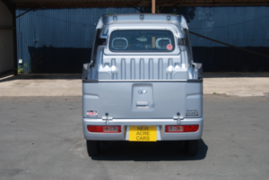 2010 Daihatsu Hijet Van Deck Van 4WD in Silver — image 5
