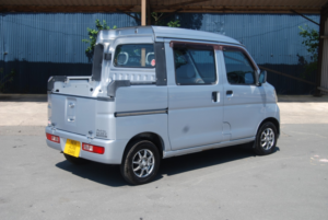 2010 Daihatsu Hijet Van Deck Van 4WD in Silver — image 6