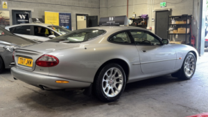 1999 Jaguar Xkr 4.0 Supercharged Petrol Automatic Silver Coupe 2dr Leather+classic Low Miles in Silver — image 6
